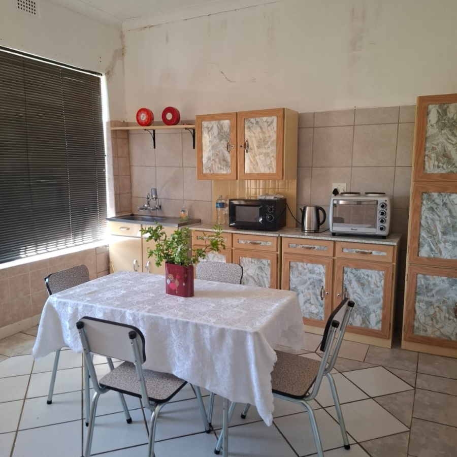 2 Bedroom Property for Sale in Trompsburg Free State